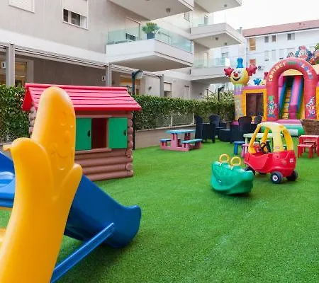 Family Vittoria Hotel